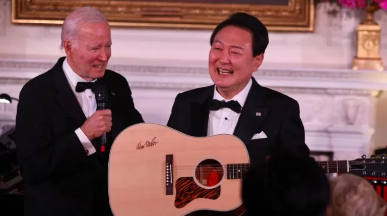 "Had No Idea You Could Sing": Yoon Suk Yeol's 'American Pie' Stuns Biden