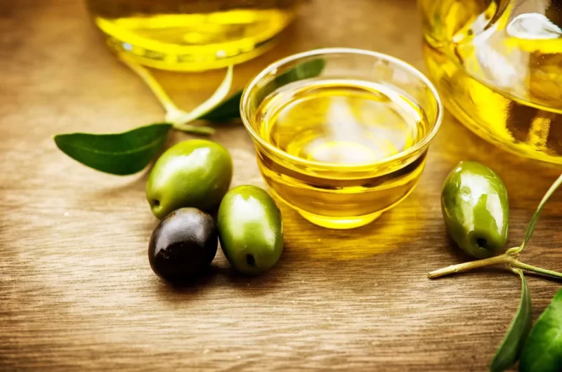 Olives Unveiled: Unlocking the Secrets to Their Health Benefits and Potential Risks