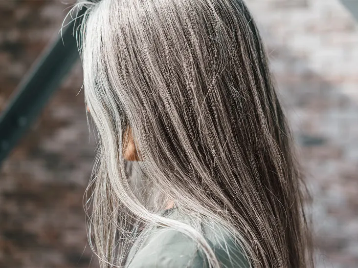 Aging Gracefully: Understanding White Hair Causes and Natural Ways to Maintain Your Locks' Color