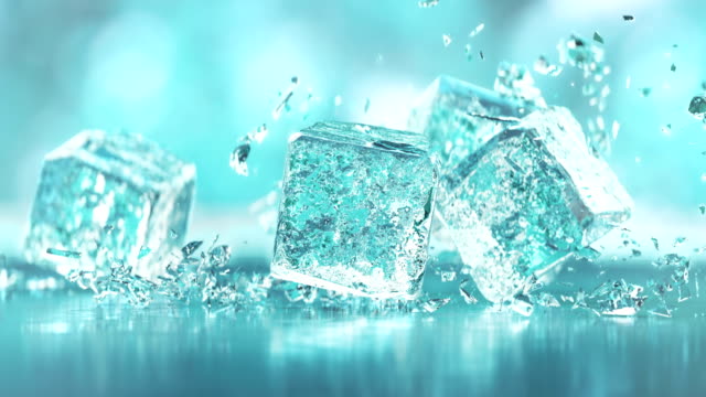 Cool Beauty Hacks: Ice Cube Tricks for a Stunning and Ageless Look